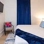 Holiday home Shimmering New Nola Tvs In Bedrooms & Parking