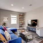 Uptown 3Br W Fenced Yard Near Magazine