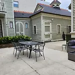 Walker Mansion On St Charles Ave - Unit 1