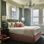 The Pontchartrain Hotel