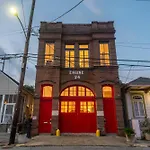 Engine 24 Firehouse Bed & Breakfast