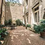 French Market Inn