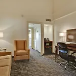 Hotel Embassy By Hilton Convention Center New Orleans