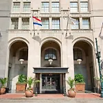 Hilton New Orleans St. Charles Avenue