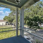 Modern 4br Retreat Walk To Downtown Apartment New Orleans