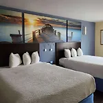Days By Wyndham Pontchartrain Hotel 3*