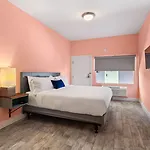 The Ben Louie 3*