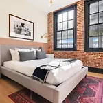Roami At Brassline Apartment