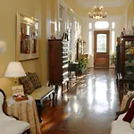 Ashton's Bed & Breakfast 4*