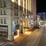 Hilton New Orleans St. Charles Avenue