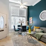 Hosteeva Modern Near Magazine St & Close To Fq Apartment *