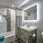 5 Mi To French Quarter: Nola Getaway W/ Patio!