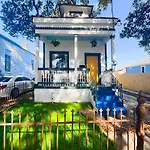 Convenient Home, Near Super Dome, Less Than 1 Mile From French Quarter Holiday home New Orleans