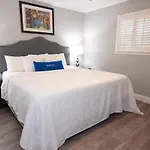 Frenchmen Street 1br Getaway W Pool & Hot Tub 4*