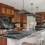 Luxurious 9br Heated Pool & Holiday home New Orleans