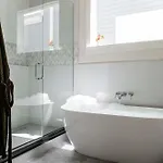 Luxe 7 Bedroom Heated Pool & * New Orleans