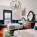 Holiday home Luxurious 9br Heated Pool &