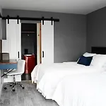 The Ben Louie Motel 3*