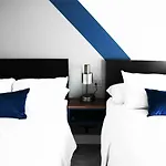 Motel The Ben Louie