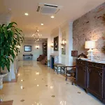 Hotel French Market 3*