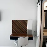 The Ben Louie 3*