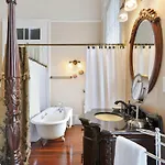 Bed & Breakfast Ashton's
