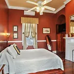 Ashton's Bed & Breakfast