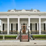 Bed & Breakfast Ashton's 4*