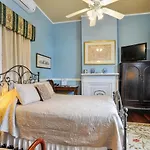 Bed & Breakfast Ashton's New Orleans