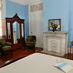 Ashton's Bed & Breakfast 4*