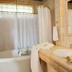 Bed & Breakfast Ashton's 4*