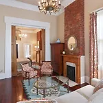Bed & Breakfast Elysian Fields 3*