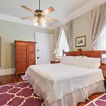 Elysian Fields Bed & Breakfast 3*