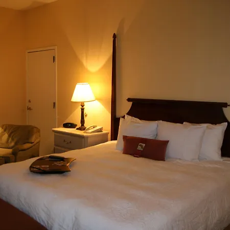 Hampton & Downtown French Quarter Area 3*