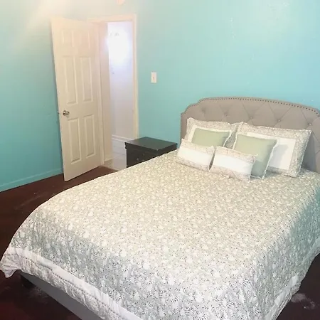 Mylynn's * New Orleans