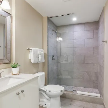 Ideal Next Door To French Quarter Apartment New Orleans