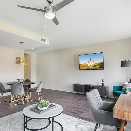 Apartment Ideal Next Door To French Quarter