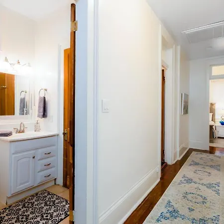 Pershing Apartment New Orleans