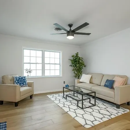 Holiday home Beautiful Bywater Getaway - Close To The Quarter And The River *