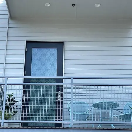 Apartment Modern Bywater Condo- Off Street Parking ! New Orleans