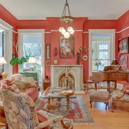 Holiday home Private Pool And Backyard Lavish Haven! New Orleans