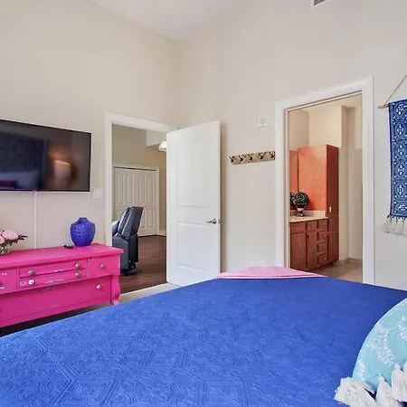 #1400 Spacious Near French Qtr Canal Street Holiday home New Orleans