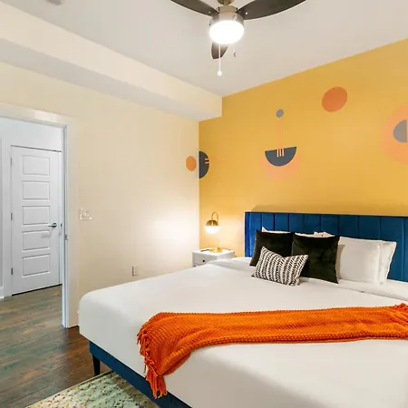 Nola's Finest: 4-bedroom Luxury Apartment