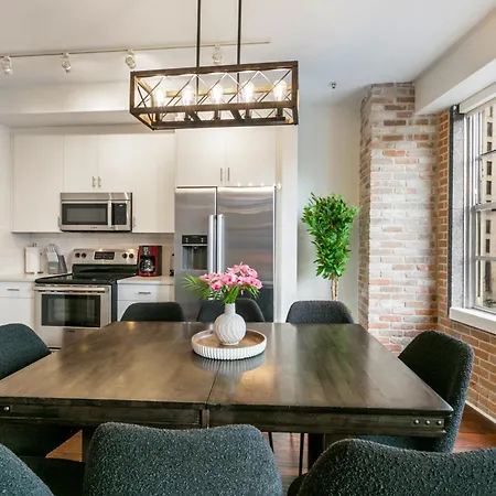 Apartment Nola's Finest: 4-bedroom Luxury