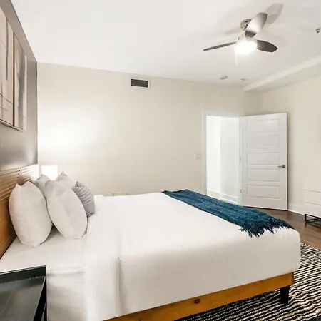 Apartment Nola's Finest: 4-bedroom Luxury *