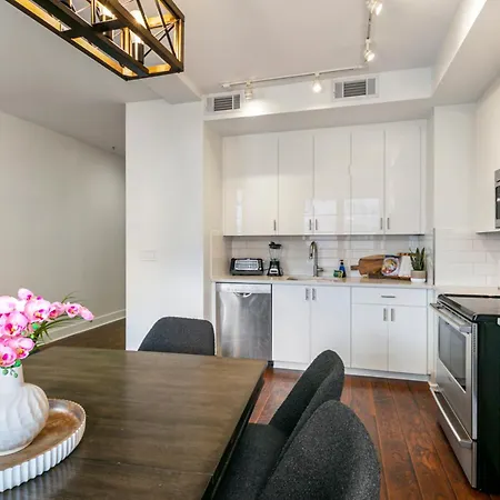 Apartment Nola's Finest: 4-bedroom Luxury