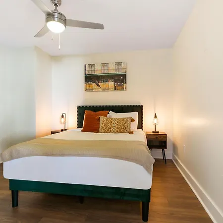 French Quarter Oasis: Spacious 4-bedroom Apartment New Orleans