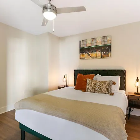 French Quarter Oasis: Spacious 4-bedroom * New Orleans