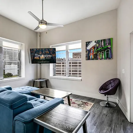 Spacious A Short Ride Away From Superdome *