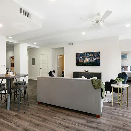 Spacious Luxury 4br Moments From French Quarter Apartment *